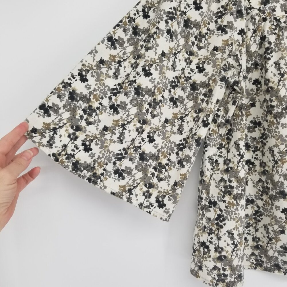 Neutral Floral Print Top with Billowy Bracelet Length Sleeves, Soft Cotton, L - Picture 2 of 4